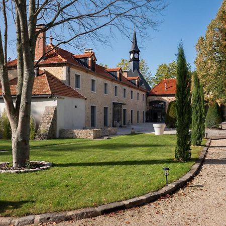 Loft Dans Le Clocher Face Au Chateau Bonnelles Bagian luar foto